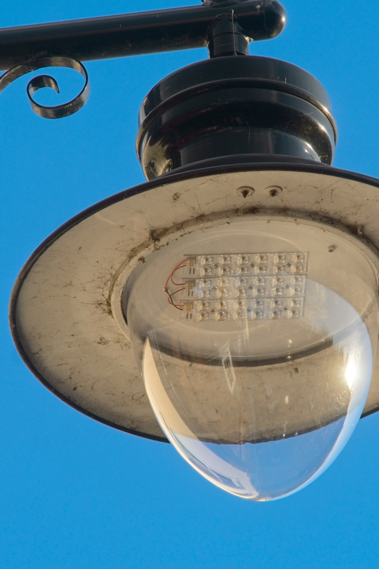 Retrofit LED geartray